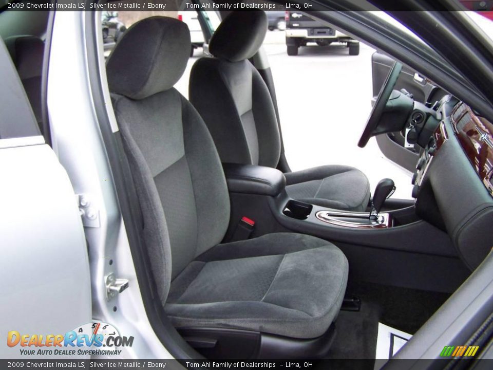 2009 Chevrolet Impala LS Silver Ice Metallic / Ebony Photo #12