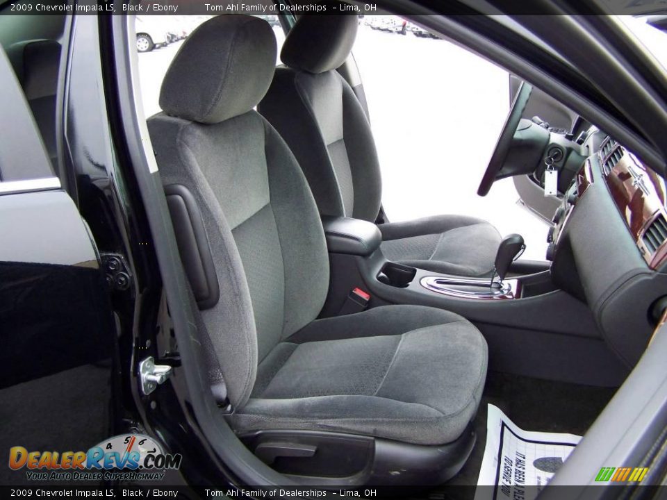 2009 Chevrolet Impala LS Black / Ebony Photo #12