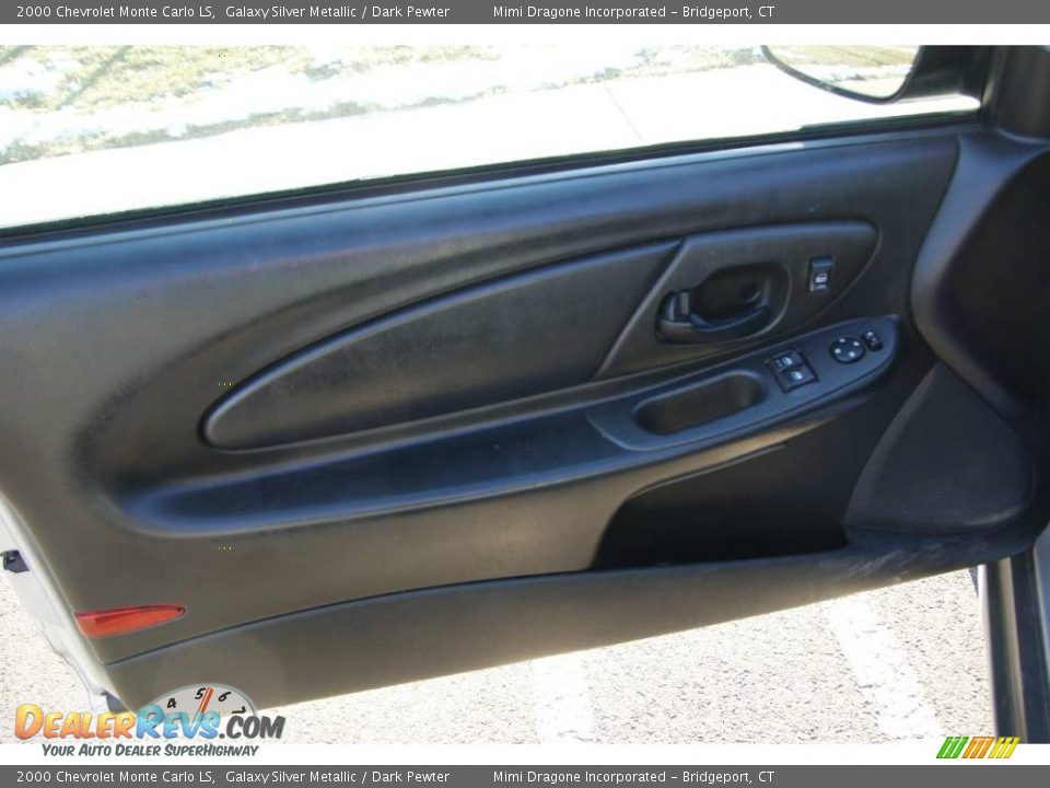 2000 Chevrolet Monte Carlo LS Galaxy Silver Metallic / Dark Pewter Photo #10