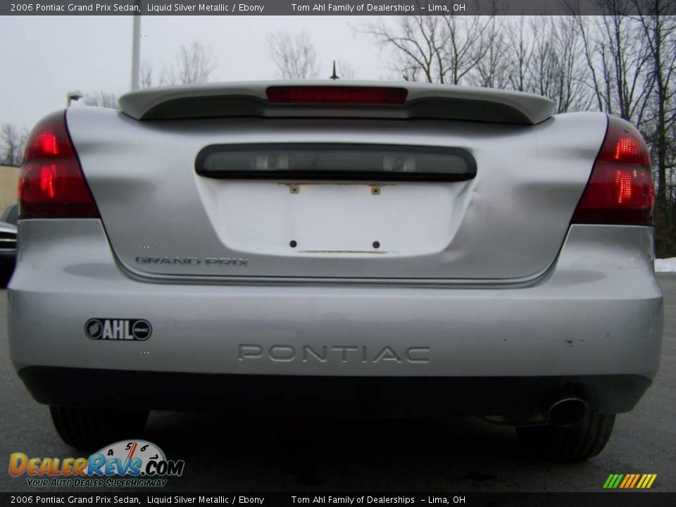 2006 Pontiac Grand Prix Sedan Liquid Silver Metallic / Ebony Photo #6