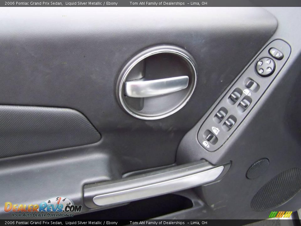 2006 Pontiac Grand Prix Sedan Liquid Silver Metallic / Ebony Photo #10