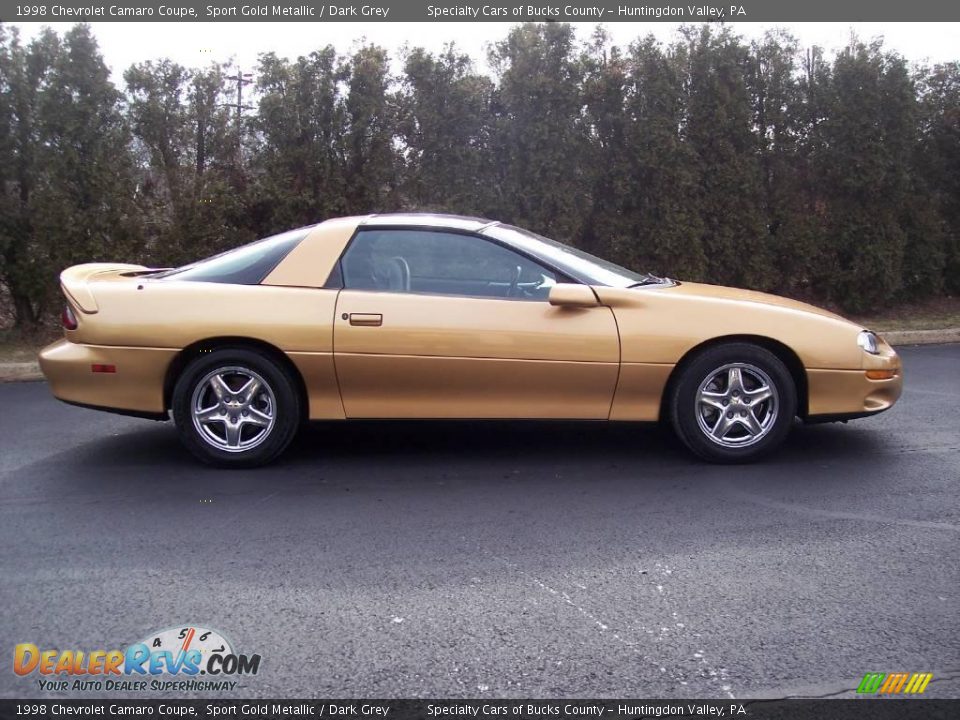 1998 Chevrolet Camaro Coupe Sport Gold Metallic / Dark Grey Photo #22
