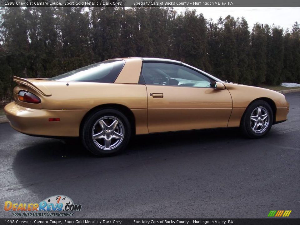 1998 Chevrolet Camaro Coupe Sport Gold Metallic / Dark Grey Photo #23