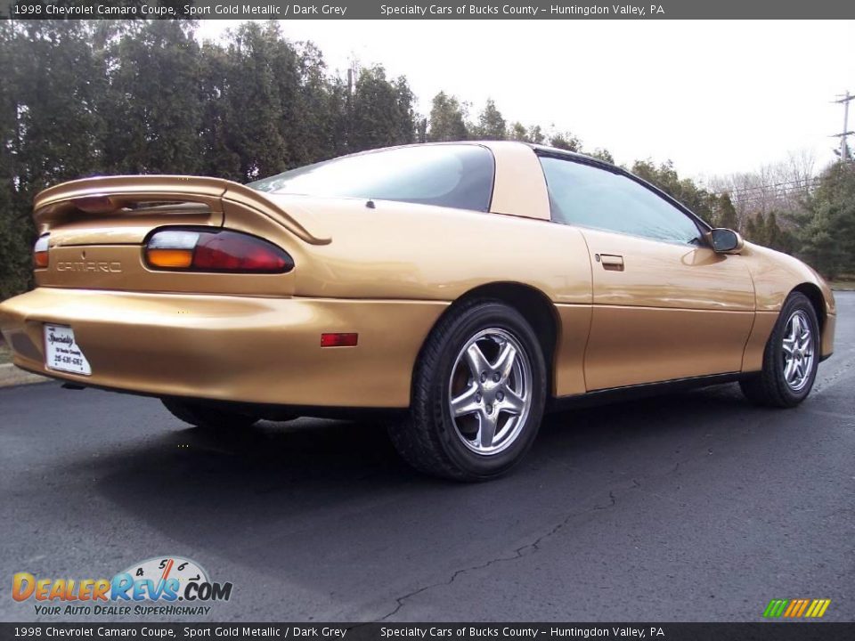 1998 Chevrolet Camaro Coupe Sport Gold Metallic / Dark Grey Photo #24