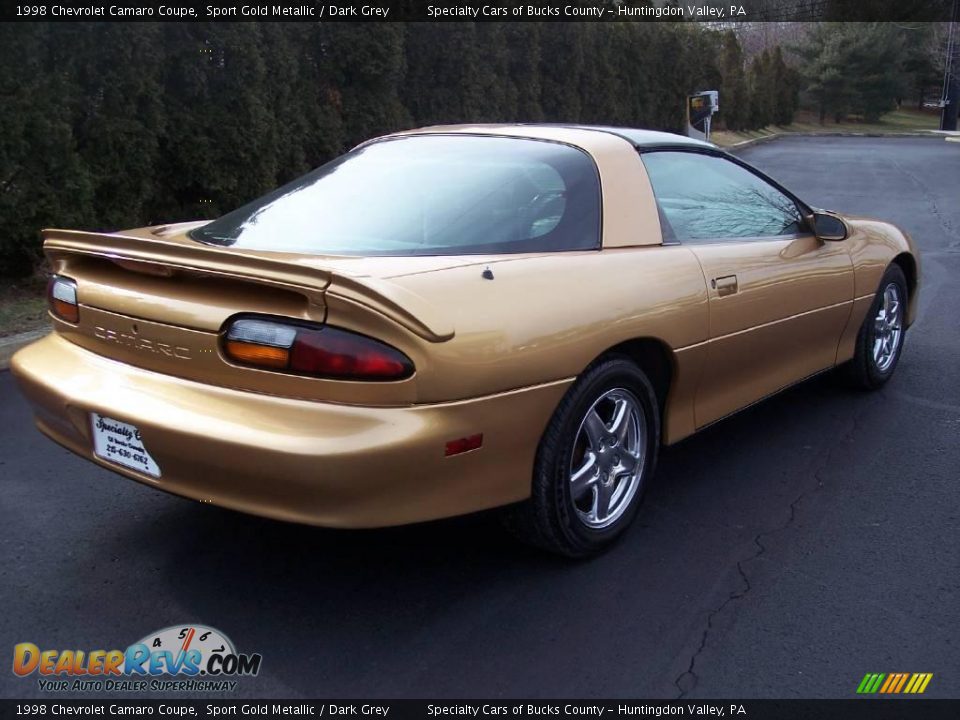 1998 Chevrolet Camaro Coupe Sport Gold Metallic / Dark Grey Photo #26
