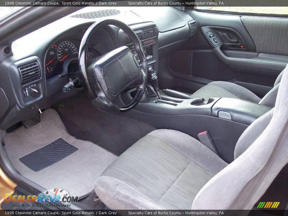 1998 Chevrolet Camaro Coupe Sport Gold Metallic / Dark Grey Photo #32