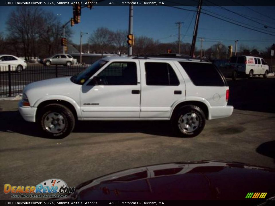 2003 Chevrolet Blazer LS 4x4 Summit White / Graphite Photo #2