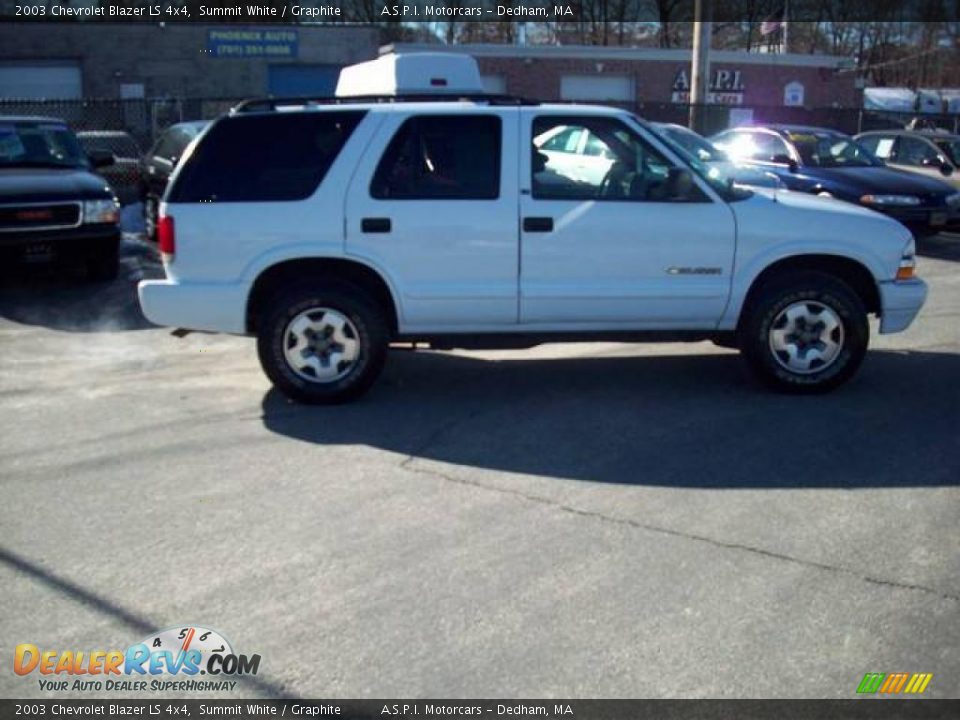 2003 Chevrolet Blazer LS 4x4 Summit White / Graphite Photo #6
