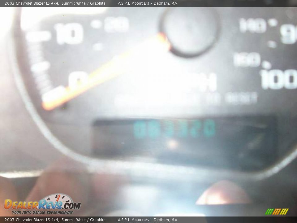 2003 Chevrolet Blazer LS 4x4 Summit White / Graphite Photo #12