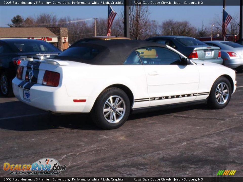 2005 Ford Mustang V6 Premium Convertible Performance White / Light Graphite Photo #3