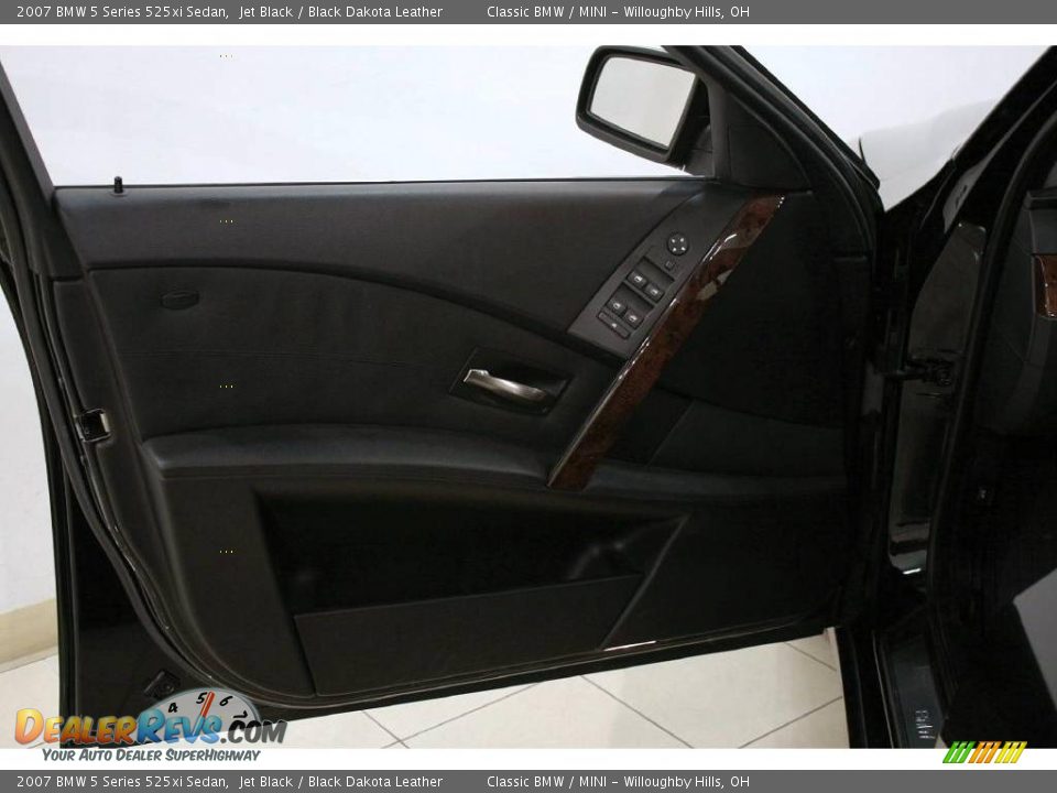 2007 BMW 5 Series 525xi Sedan Jet Black / Black Dakota Leather Photo #7