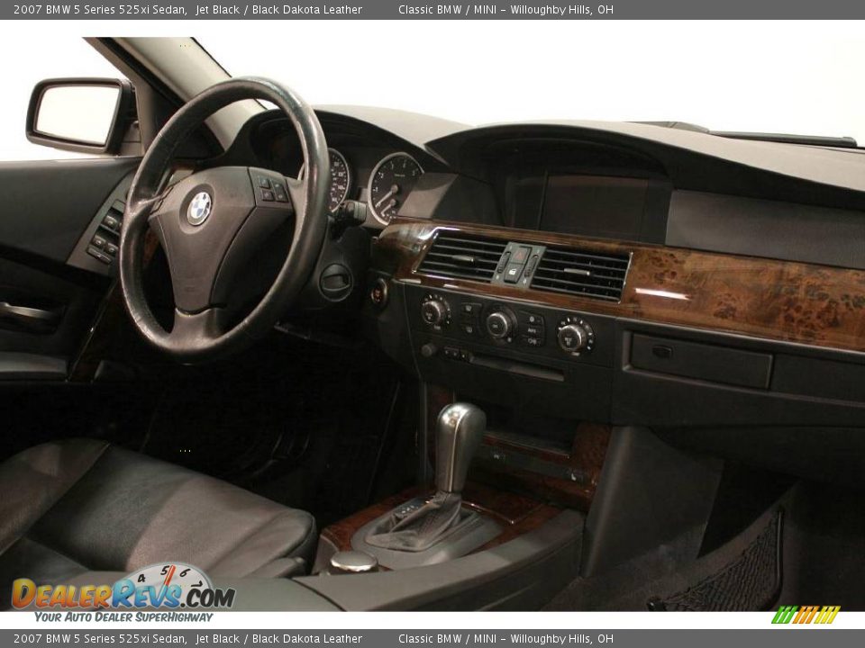 2007 BMW 5 Series 525xi Sedan Jet Black / Black Dakota Leather Photo #23