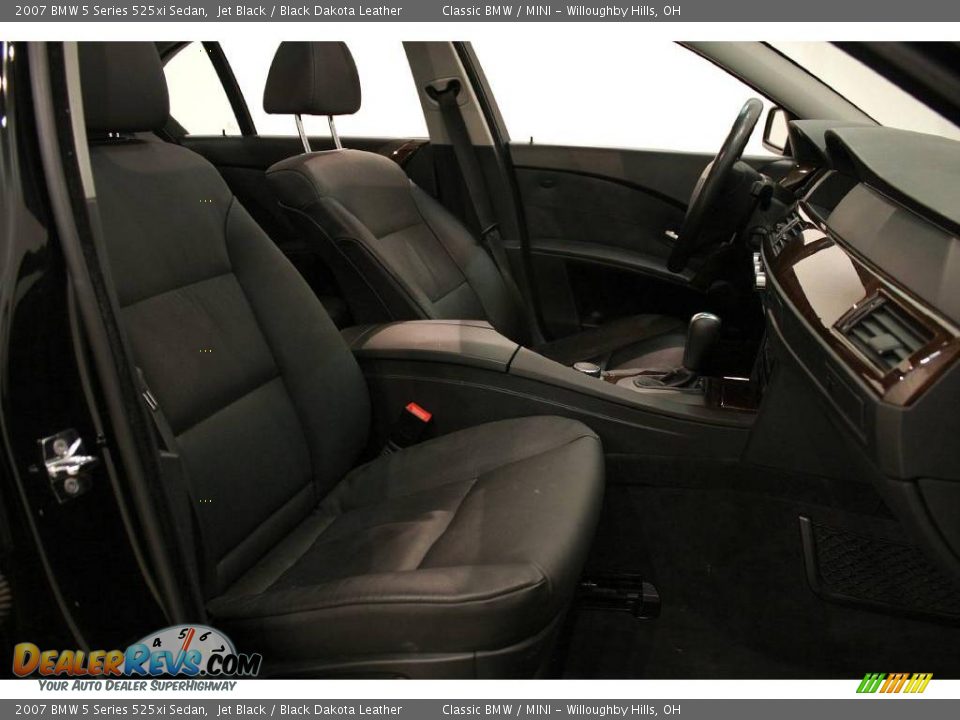 2007 BMW 5 Series 525xi Sedan Jet Black / Black Dakota Leather Photo #24
