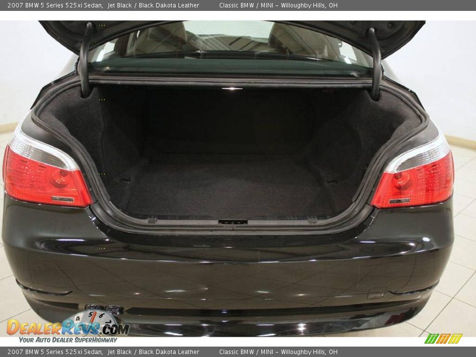 2007 BMW 5 Series 525xi Sedan Jet Black / Black Dakota Leather Photo #28
