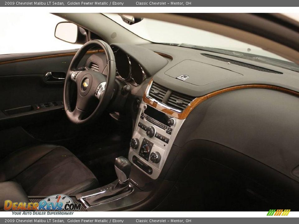 2009 Chevrolet Malibu LT Sedan Golden Pewter Metallic / Ebony Photo #15