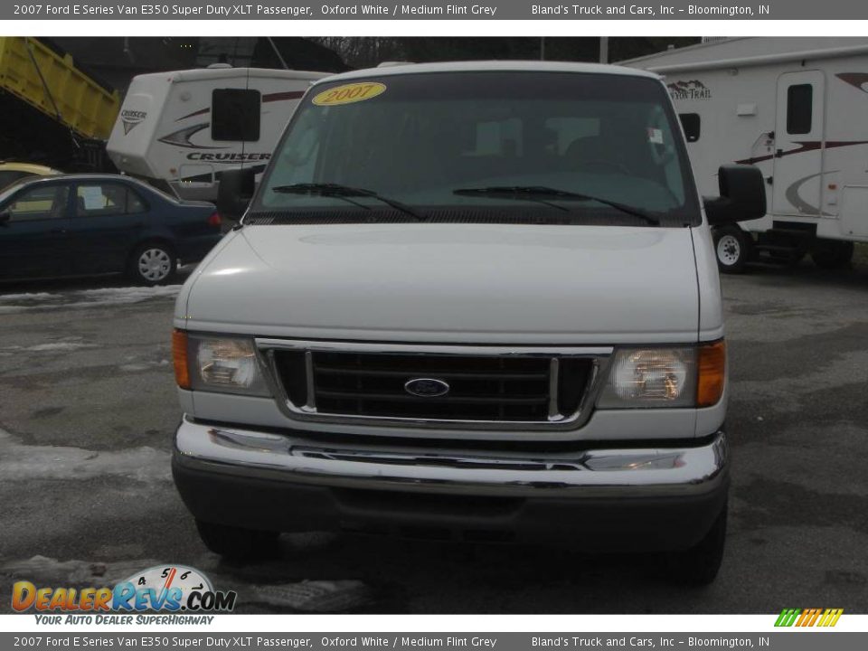 2007 Ford E Series Van E350 Super Duty XLT Passenger Oxford White / Medium Flint Grey Photo #12