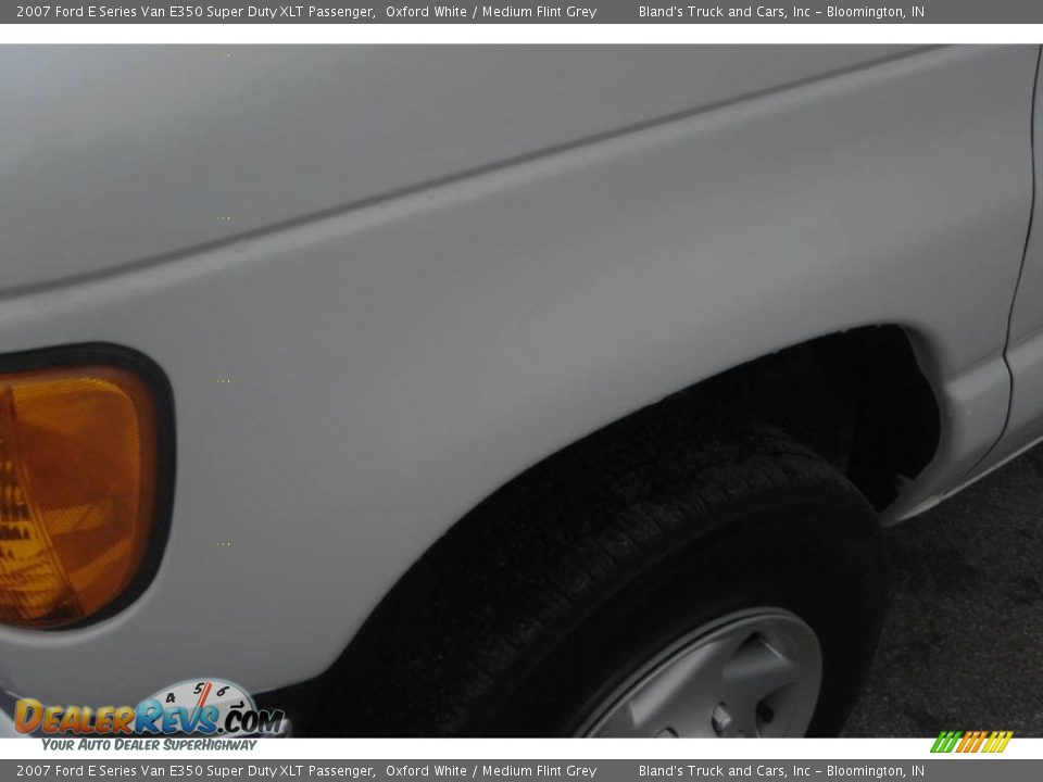2007 Ford E Series Van E350 Super Duty XLT Passenger Oxford White / Medium Flint Grey Photo #13