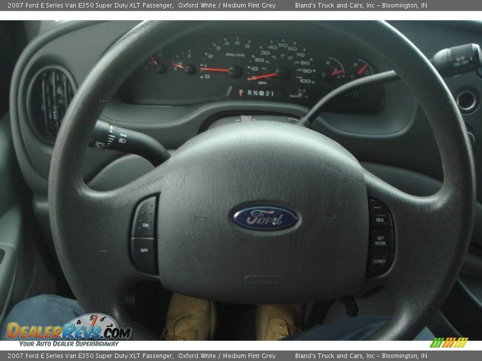 2007 Ford E Series Van E350 Super Duty XLT Passenger Oxford White / Medium Flint Grey Photo #21