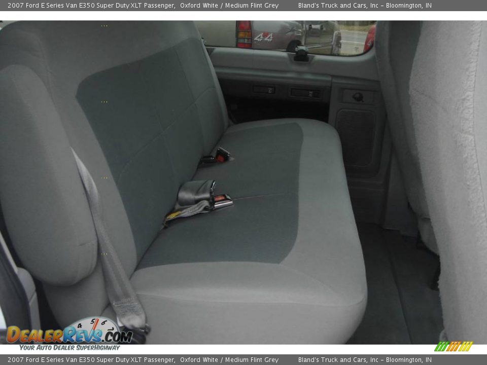 2007 Ford E Series Van E350 Super Duty XLT Passenger Oxford White / Medium Flint Grey Photo #28