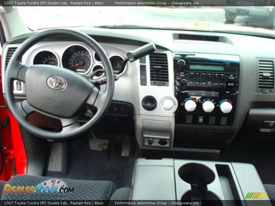 2007 Toyota Tundra SR5 Double Cab Radiant Red / Black Photo #17