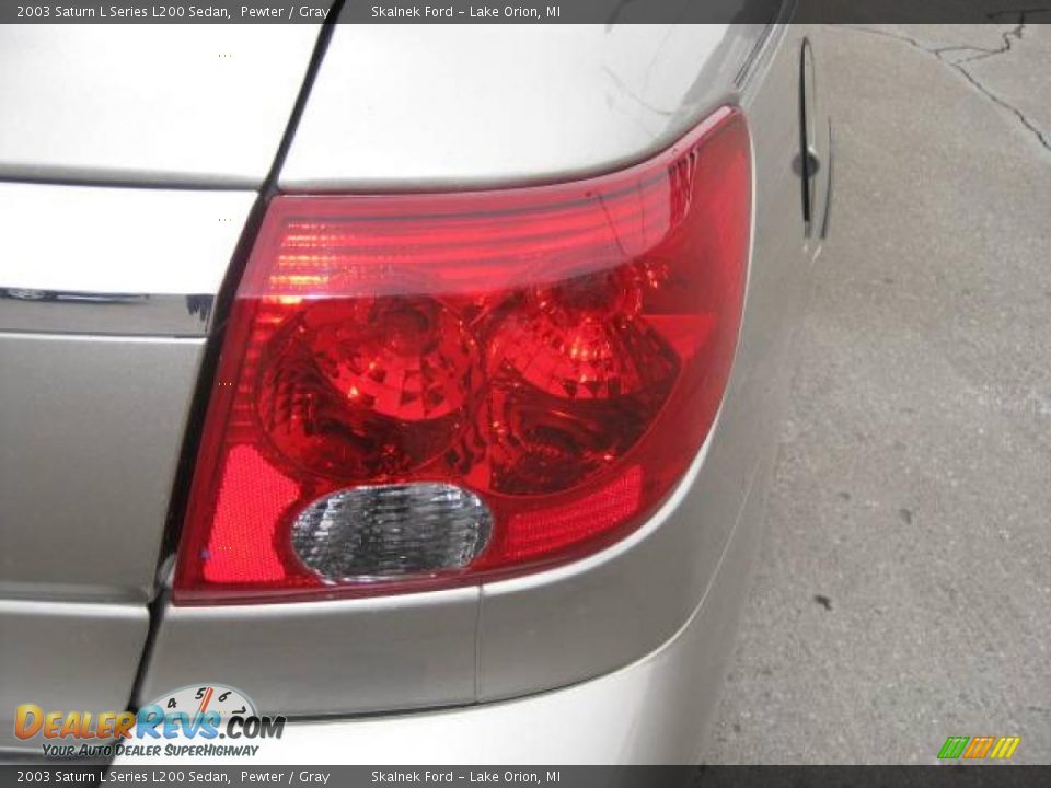 2003 Saturn L Series L200 Sedan Pewter / Gray Photo #18