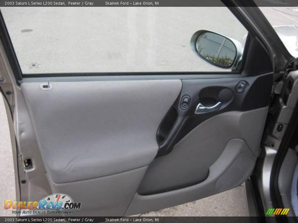 2003 Saturn L Series L200 Sedan Pewter / Gray Photo #23