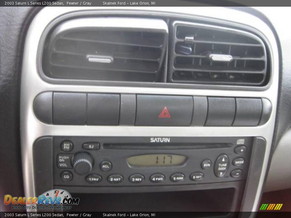 2003 Saturn L Series L200 Sedan Pewter / Gray Photo #27