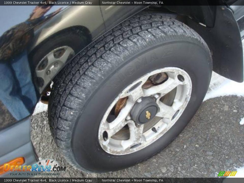 1999 Chevrolet Tracker 4x4 Black Licorice / Medium Gray Photo #4