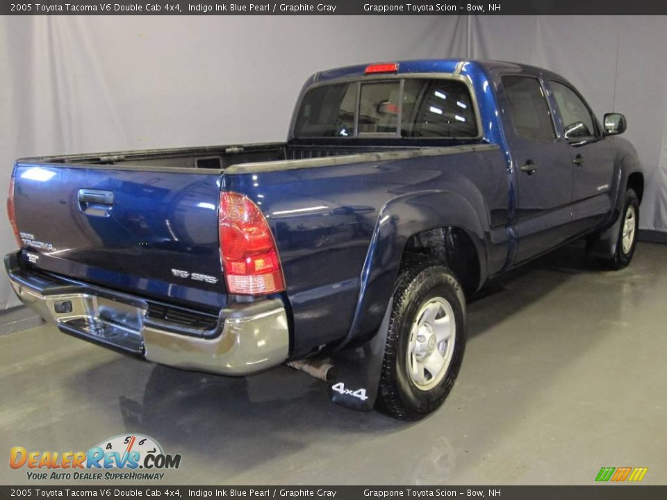 2005 Toyota Tacoma V6 Double Cab 4x4 Indigo Ink Blue Pearl / Graphite Gray Photo #2