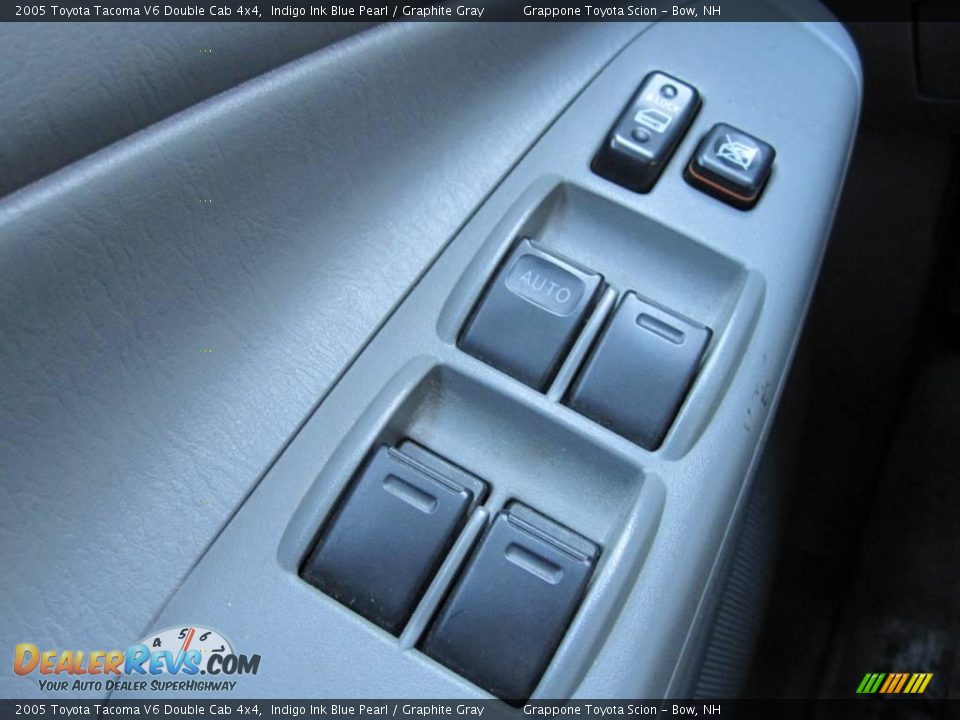 2005 Toyota Tacoma V6 Double Cab 4x4 Indigo Ink Blue Pearl / Graphite Gray Photo #8