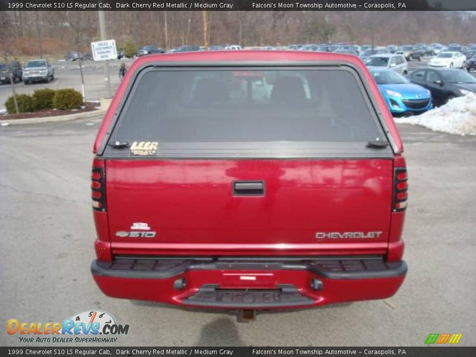 1999 Chevrolet S10 LS Regular Cab Dark Cherry Red Metallic / Medium Gray Photo #3