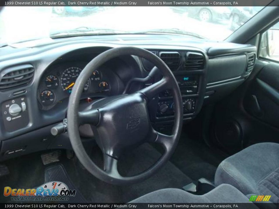 1999 Chevrolet S10 LS Regular Cab Dark Cherry Red Metallic / Medium Gray Photo #9