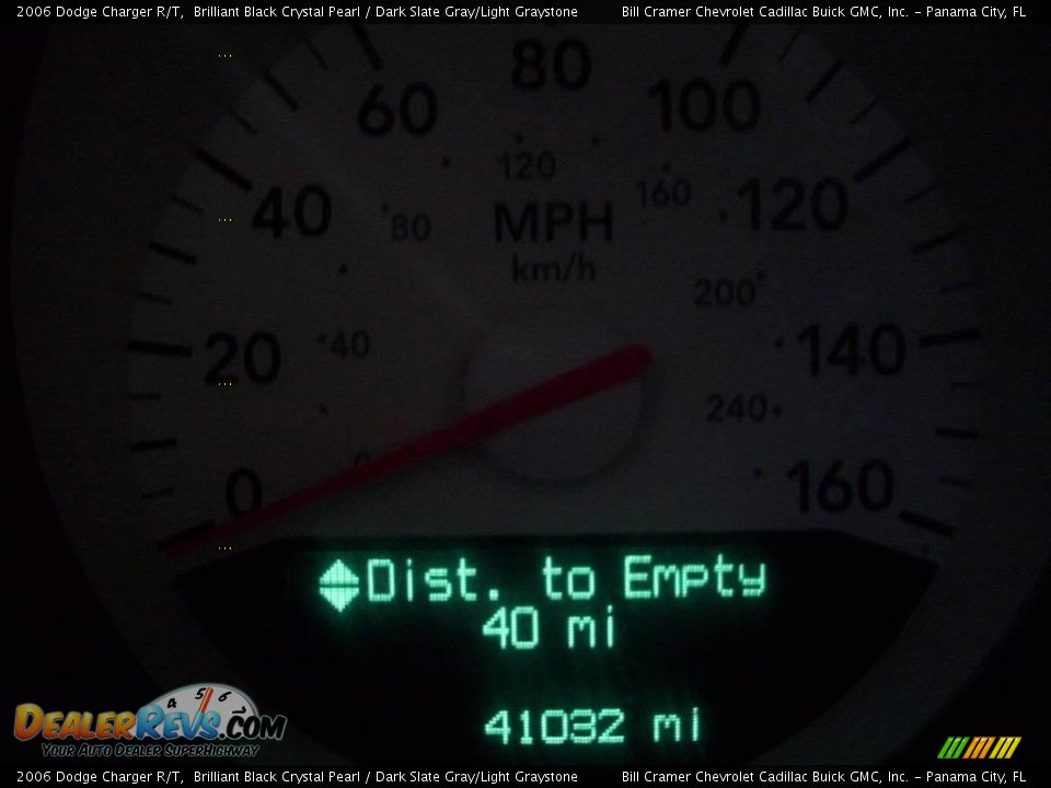 2006 Dodge Charger R/T Brilliant Black Crystal Pearl / Dark Slate Gray/Light Graystone Photo #4