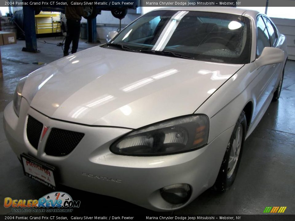 2004 Pontiac Grand Prix GT Sedan Galaxy Silver Metallic / Dark Pewter Photo #1