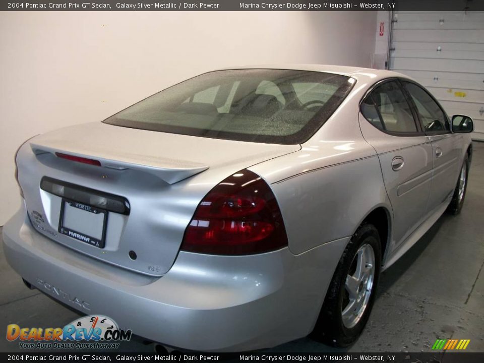 2004 Pontiac Grand Prix GT Sedan Galaxy Silver Metallic / Dark Pewter Photo #4