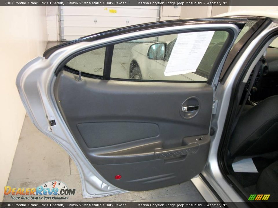 2004 Pontiac Grand Prix GT Sedan Galaxy Silver Metallic / Dark Pewter Photo #10