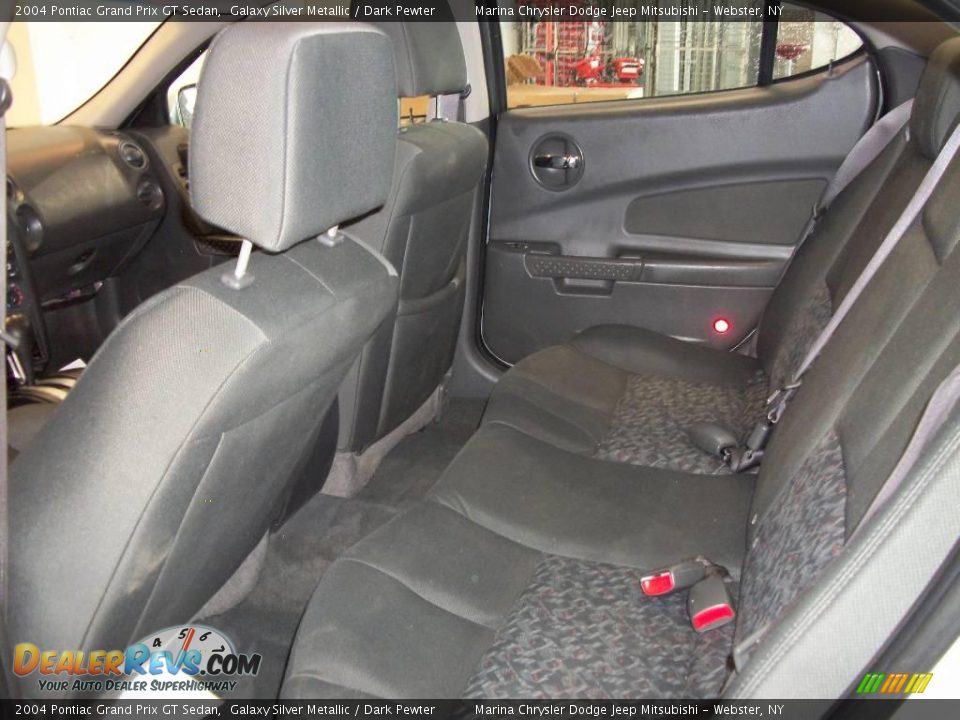 2004 Pontiac Grand Prix GT Sedan Galaxy Silver Metallic / Dark Pewter Photo #11