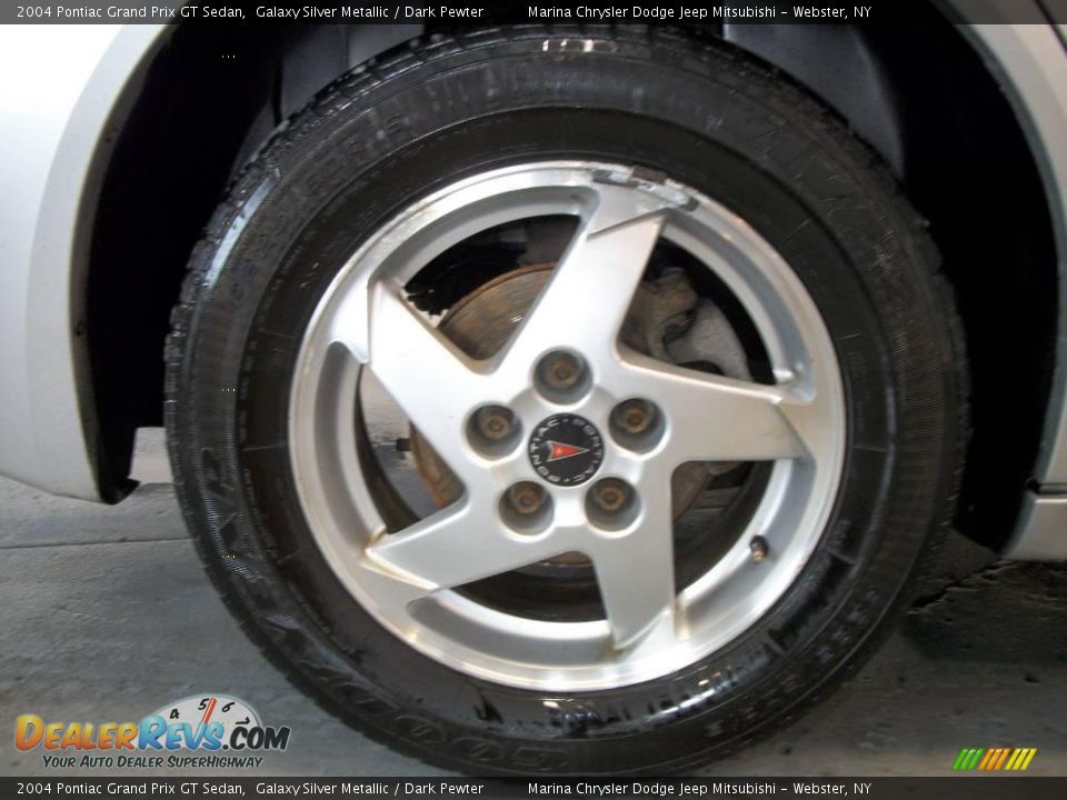 2004 Pontiac Grand Prix GT Sedan Galaxy Silver Metallic / Dark Pewter Photo #18