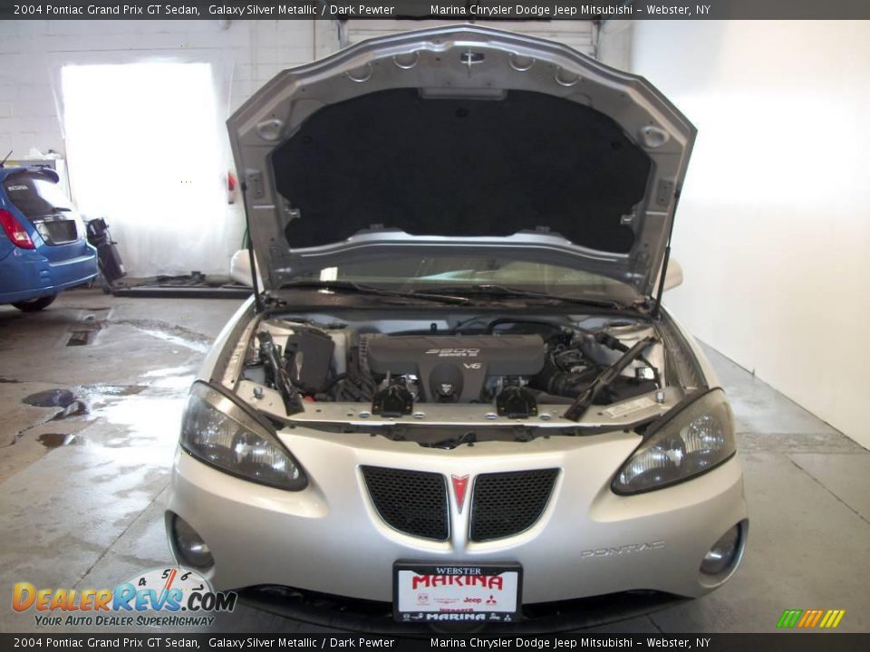 2004 Pontiac Grand Prix GT Sedan Galaxy Silver Metallic / Dark Pewter Photo #19