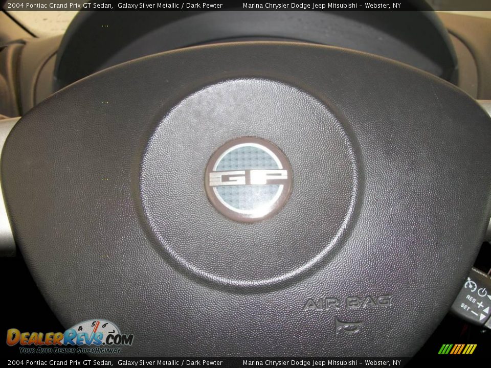 2004 Pontiac Grand Prix GT Sedan Galaxy Silver Metallic / Dark Pewter Photo #24