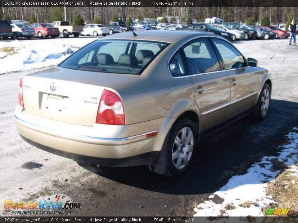 2002 Volkswagen Passat GLX 4Motion Sedan Mojave Beige Metallic / Black Photo #4
