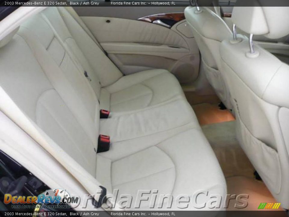 2003 Mercedes-Benz E 320 Sedan Black / Ash Grey Photo #14