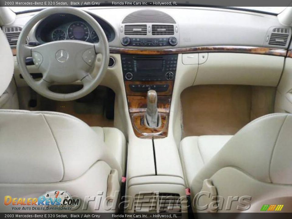2003 Mercedes-Benz E 320 Sedan Black / Ash Grey Photo #15