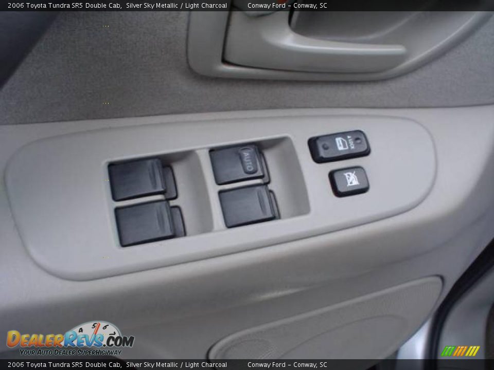 2006 Toyota Tundra SR5 Double Cab Silver Sky Metallic / Light Charcoal Photo #23