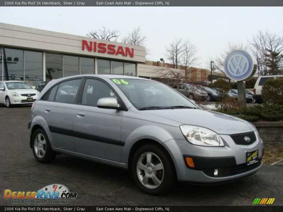 2006 Kia Rio Rio5 SX Hatchback Silver / Gray Photo #1