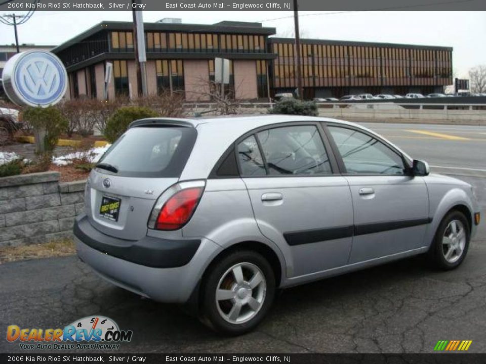 2006 Kia Rio Rio5 SX Hatchback Silver / Gray Photo #3