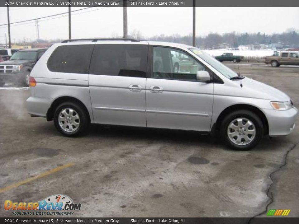 2004 Chevrolet Venture LS Silverstone Metallic / Medium Gray Photo #7