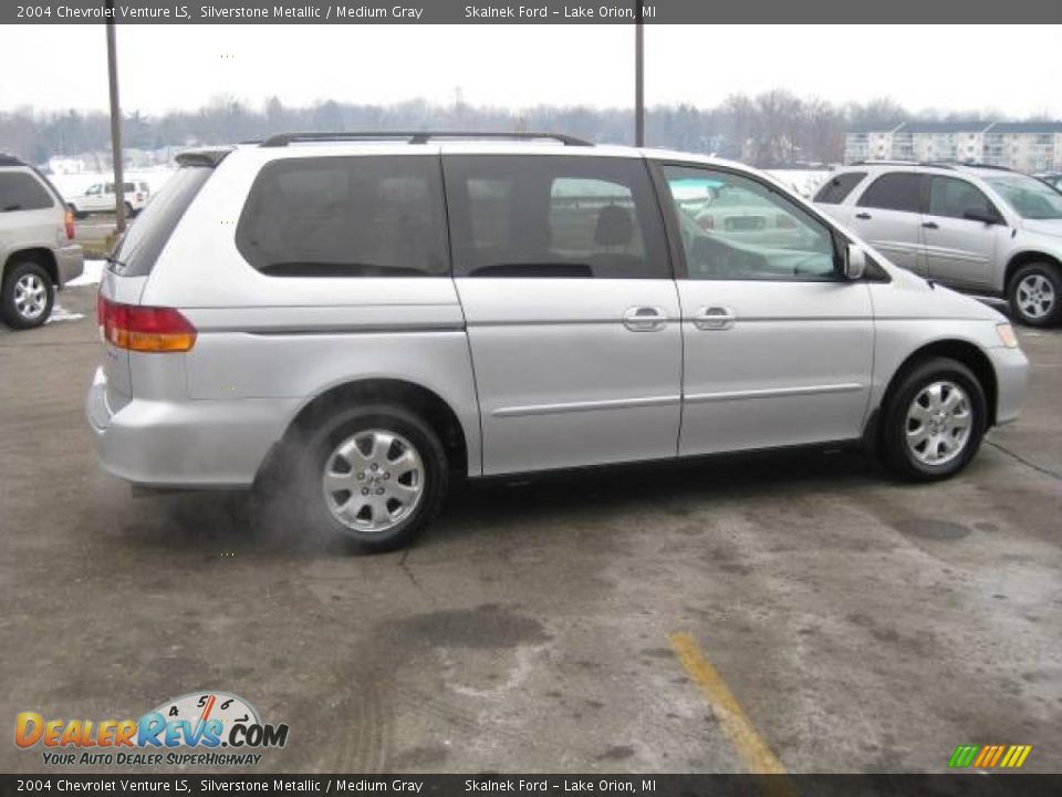 2004 Chevrolet Venture LS Silverstone Metallic / Medium Gray Photo #8