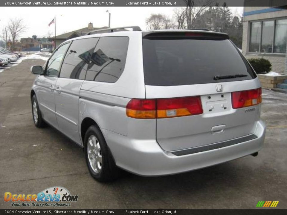 2004 Chevrolet Venture LS Silverstone Metallic / Medium Gray Photo #11