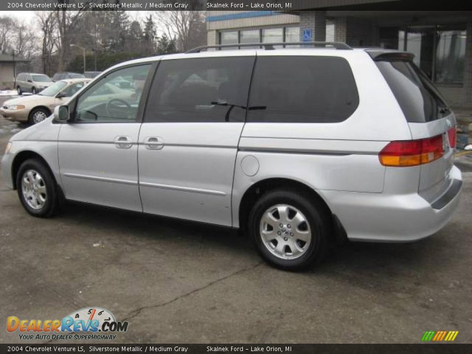 2004 Chevrolet Venture LS Silverstone Metallic / Medium Gray Photo #12